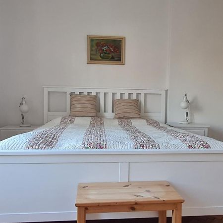 Mona Lisa Apartment Братислава Екстериор снимка